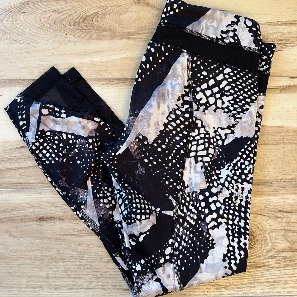 Lululemon leggings 25”